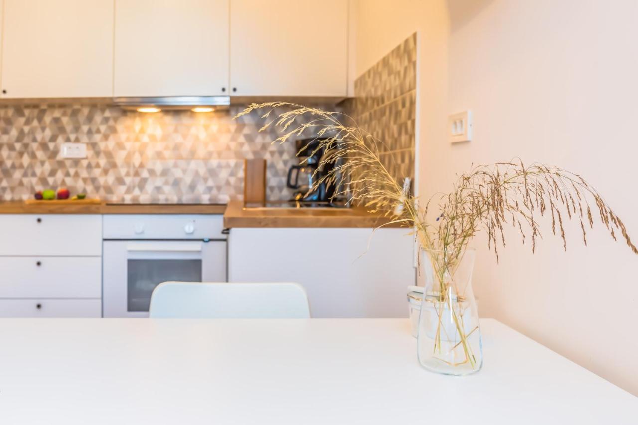 Adris Apartments Omiš Dış mekan fotoğraf