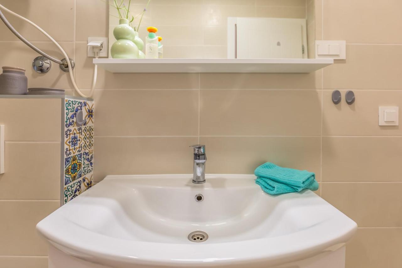 Adris Apartments Omiš Dış mekan fotoğraf